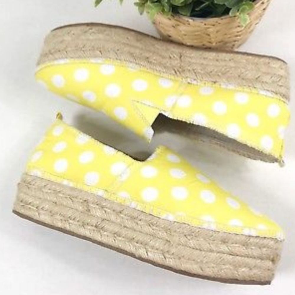 BETSey JOHNSON shoes
